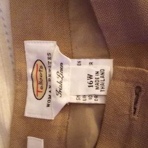Talbot's size 16 W classic fit, linen pants.. light brown.